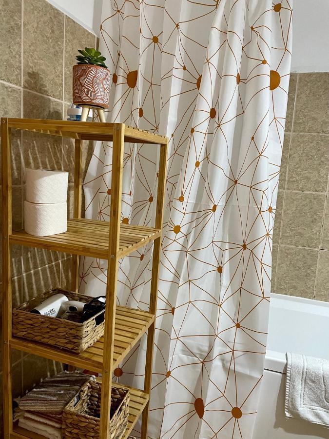 Cozy And Clean Apartment, Near National Arena Bukarest Exteriör bild